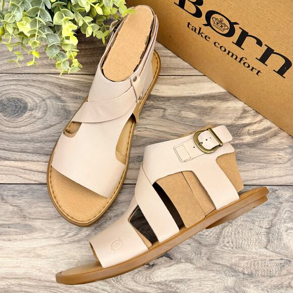 NIB Born Marlowe 8M 38-39 Leather Gladiator Sandals Natural - Picture 1 of 11